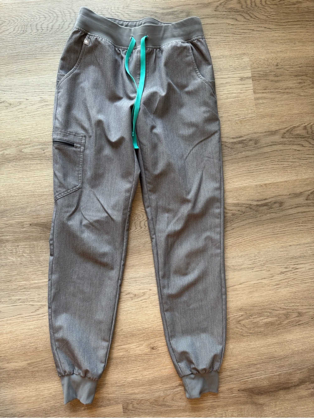 Figs - Women's Zamora Jogger Scrub Pants - XS Tall in Graphite